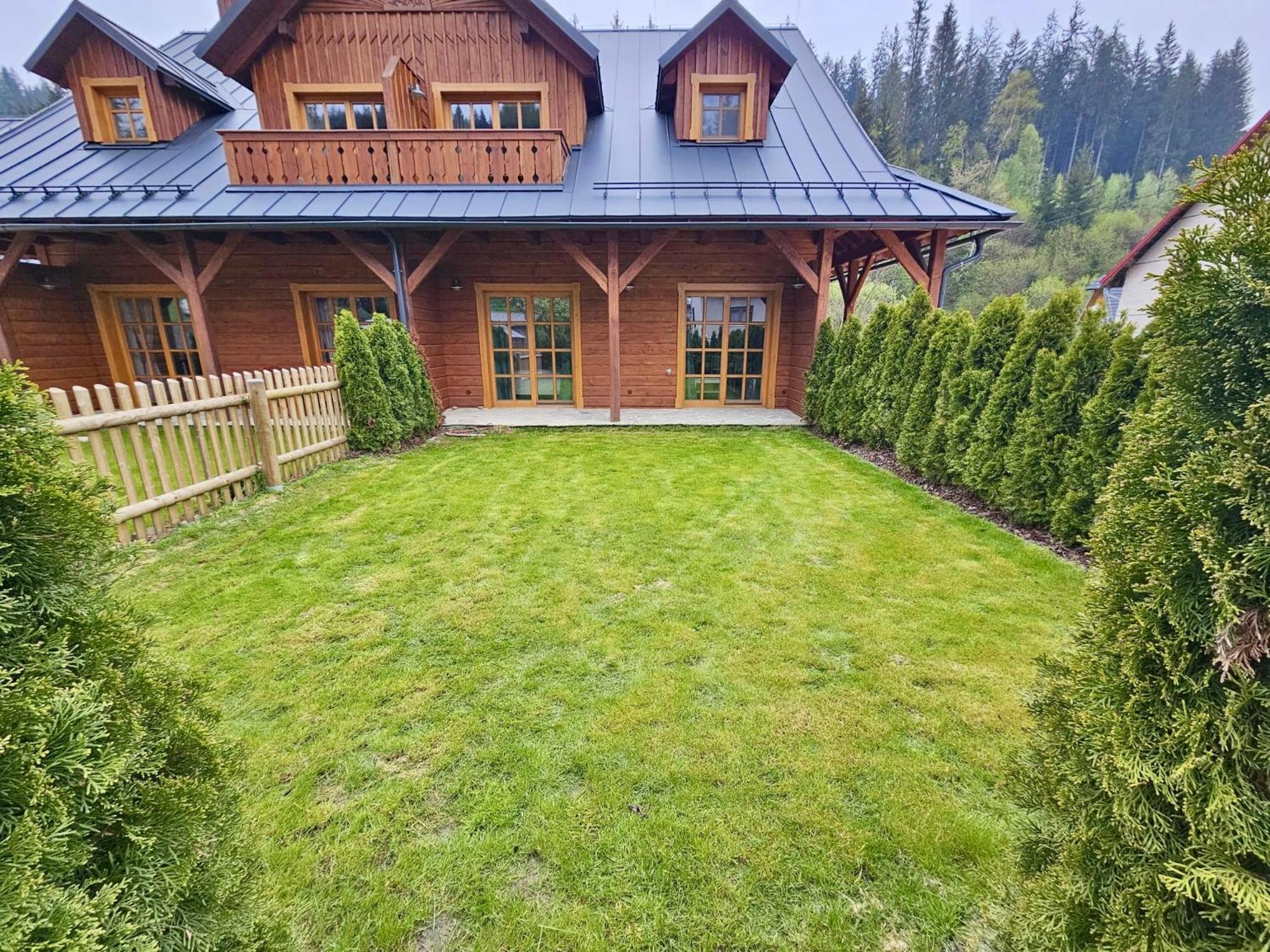 Apartment 8, Jezerne Velké Karlovice